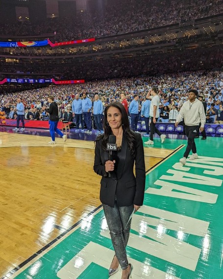 Tracy Wolfson reporting on the NCAA basketball field.